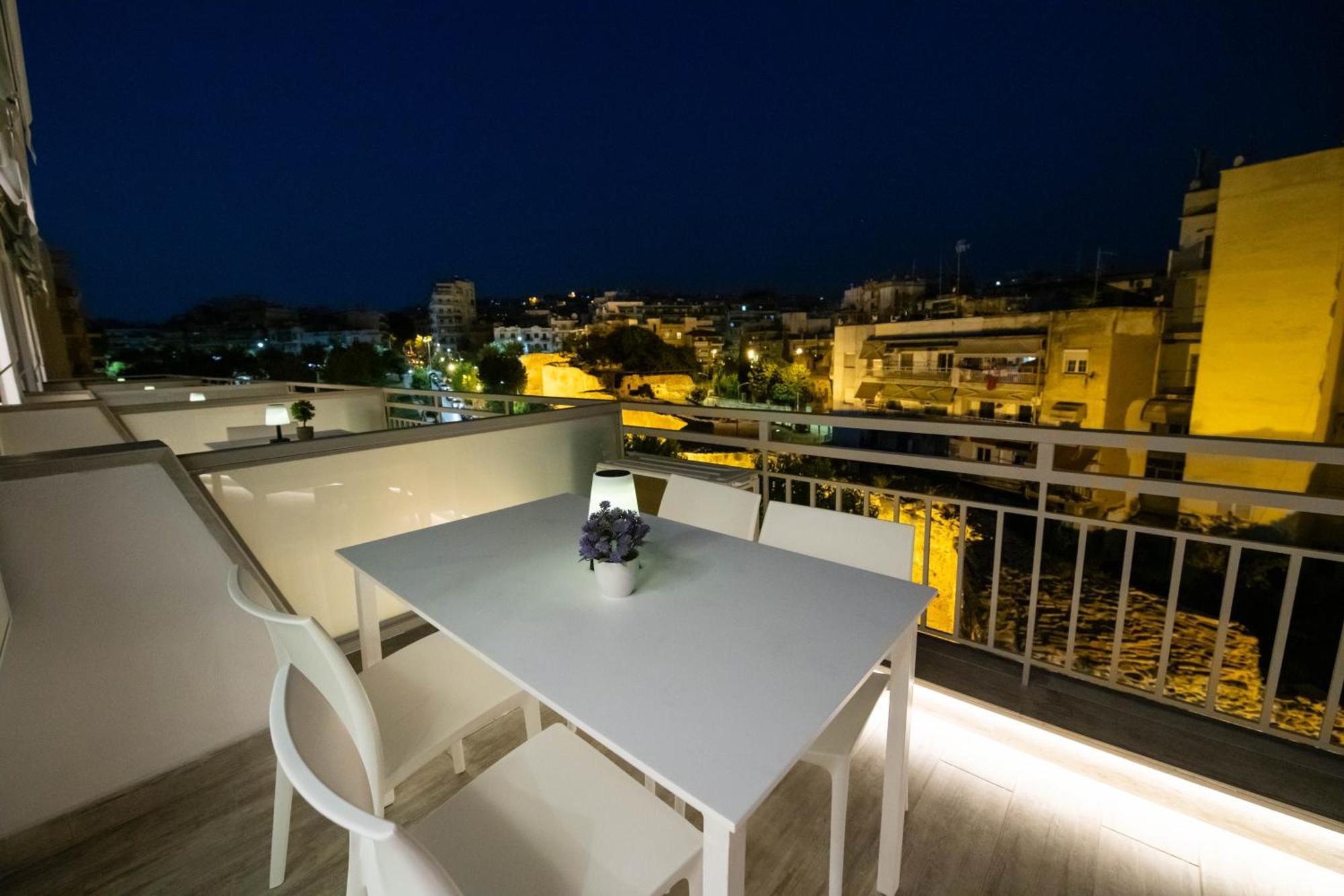 Skia Luxury Living Above The Walls Салоники Экстерьер фото