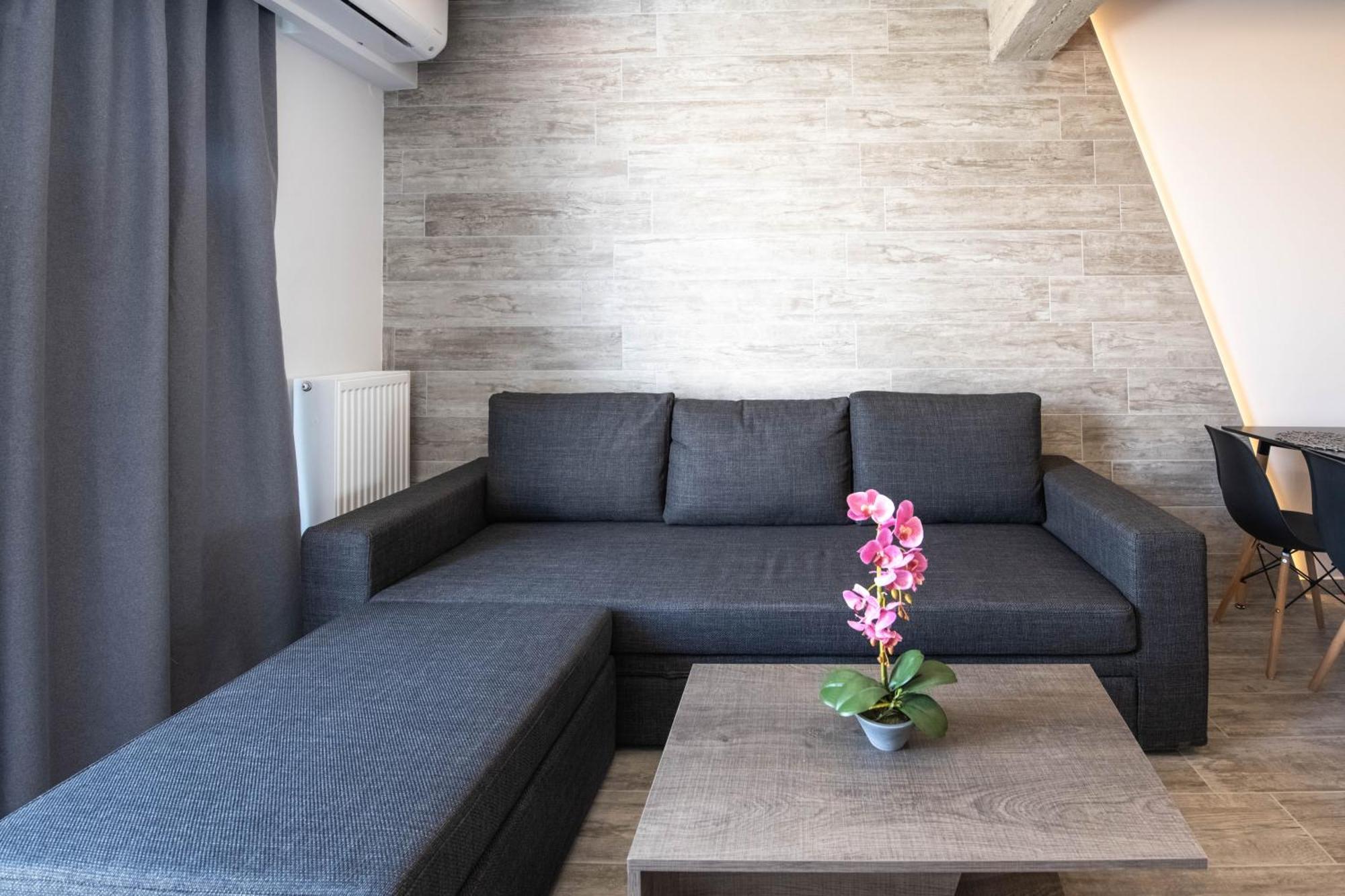 Skia Luxury Living Above The Walls Салоники Экстерьер фото