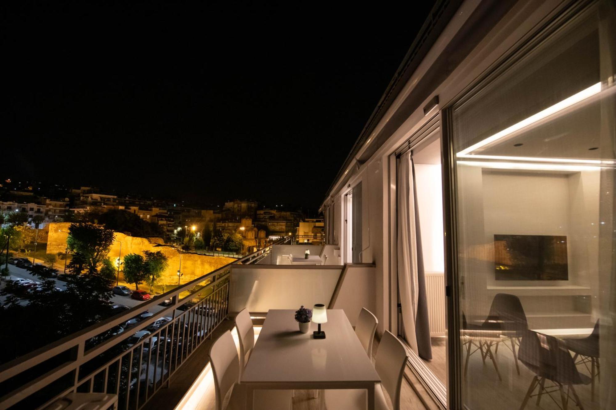 Skia Luxury Living Above The Walls Салоники Экстерьер фото