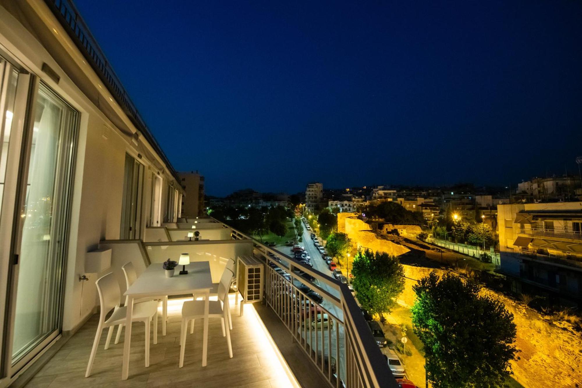 Skia Luxury Living Above The Walls Салоники Экстерьер фото